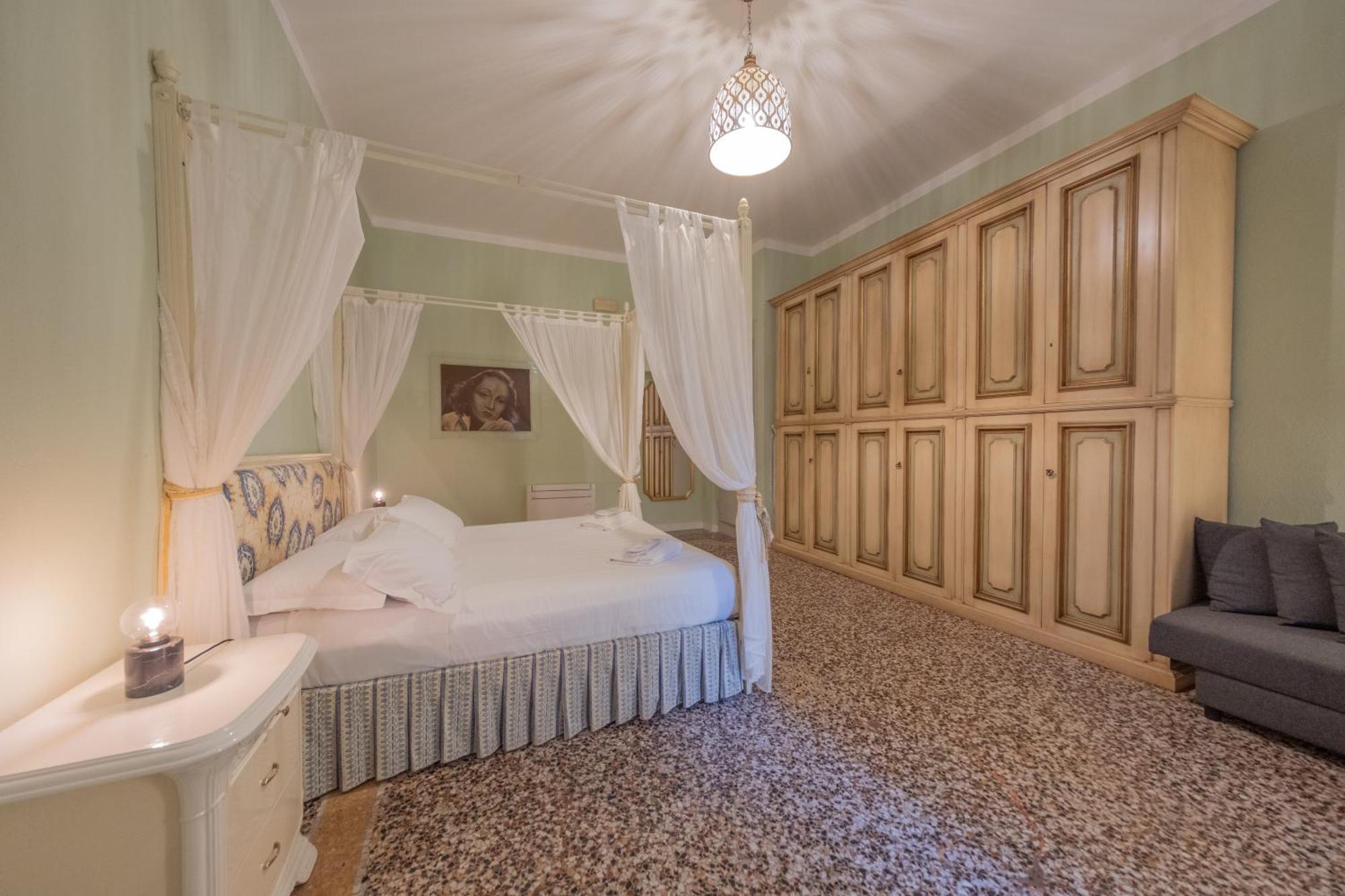 Lungarno Buozzi 7 Apartments ピサ エクステリア 写真